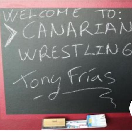 Tony Frias - Canarian Wrestling La Laguna  Exterior foto